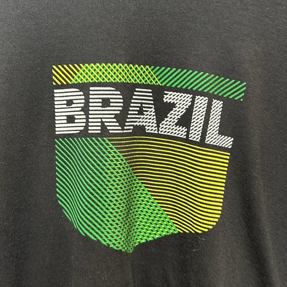 Men’s Adidas Ultimate Tee Brazil Soccer - Picture 2 of 6